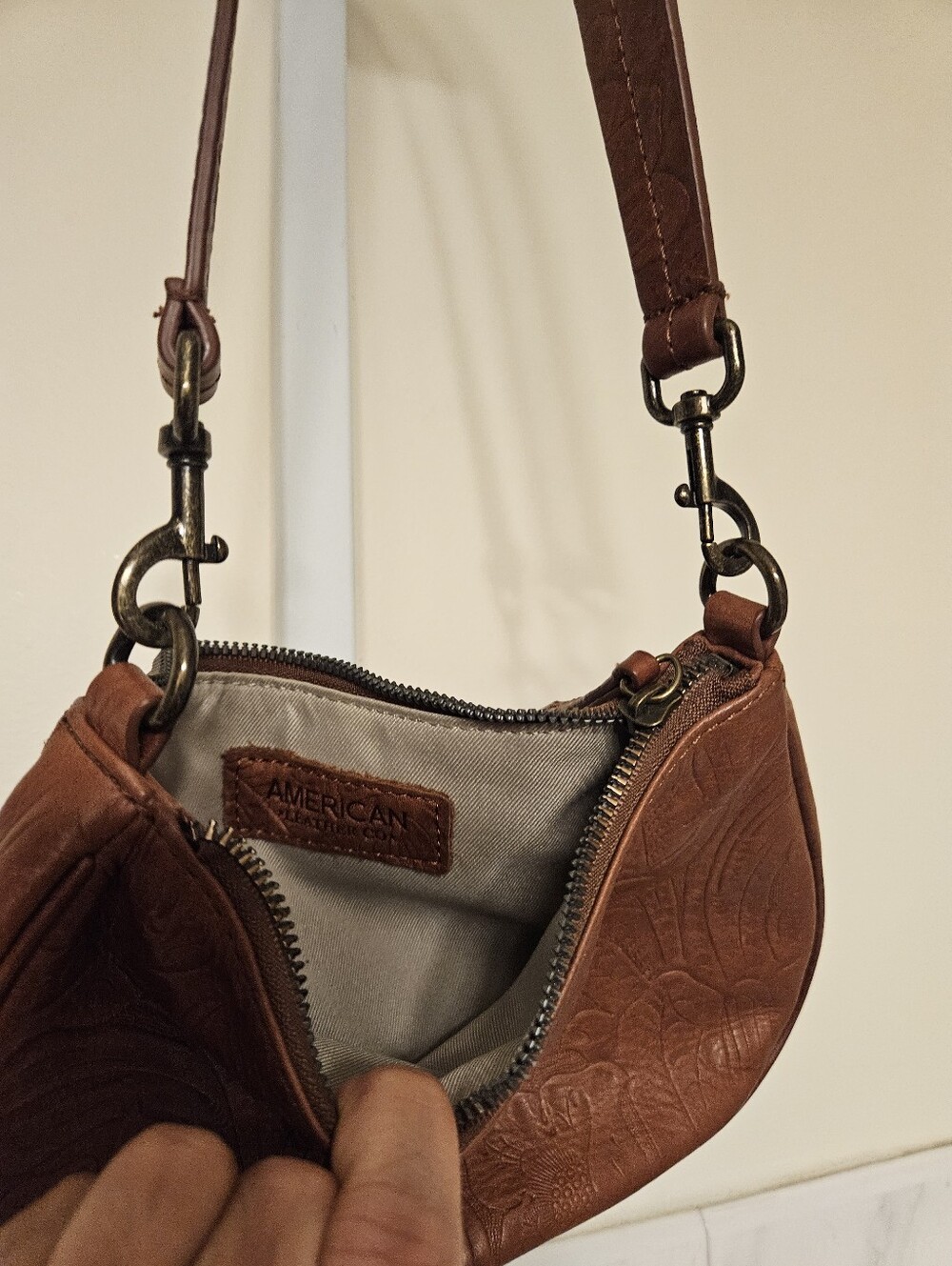 AMERICAN LEATHER CO HANDBAG - Picture 5 of 5